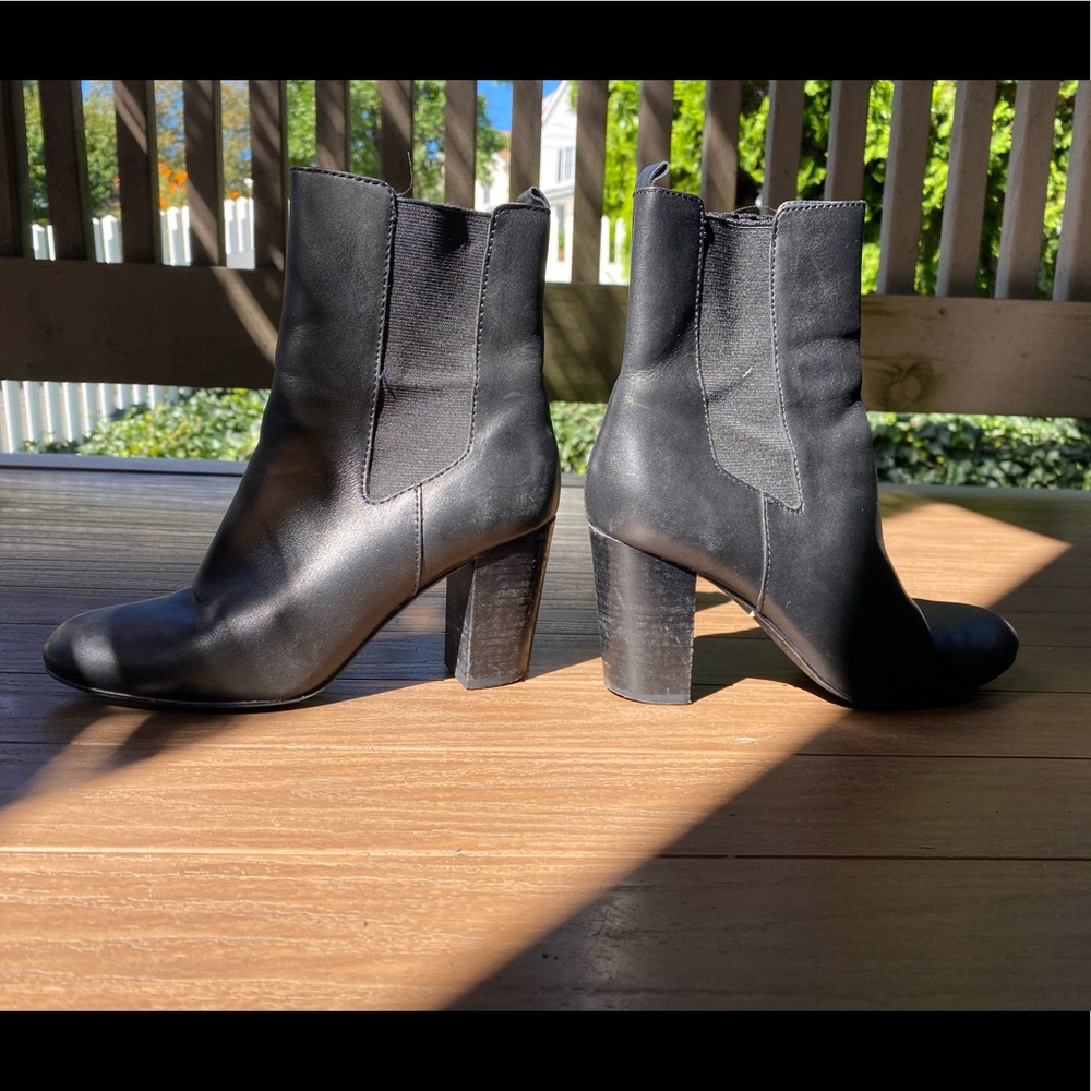 Black Tahari boots - good condition